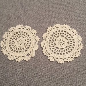 Vintage Handmade Farmhouse Set of 2 Doilies